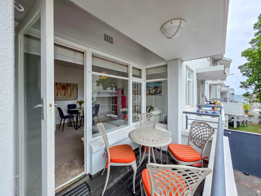 To Let 1 Bedroom Property for Rent in Sea Point Western Cape